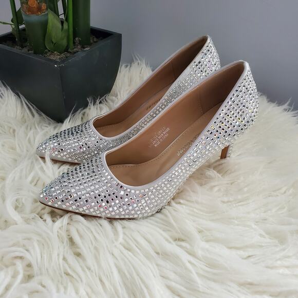 Lauren Lorraine Silver Rhinestone Embellished Pointed Toe Pumps 11 - Picture 3 of 9
